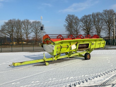 2006 Claas V750 Combine Header