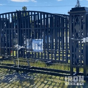 Greatbear Metal Driveway Gate (Unused)