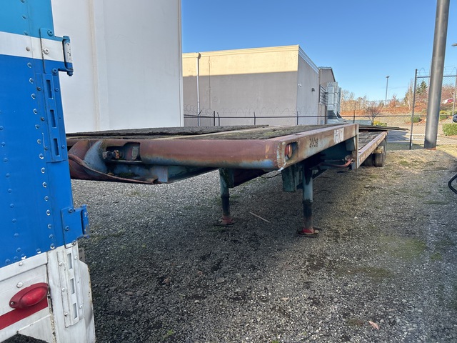 1982 MATLK 40 ft T/A Single Drop Step Deck Trailer