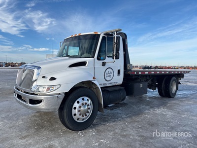 2008 International 4300 4x2 Rollback Truck