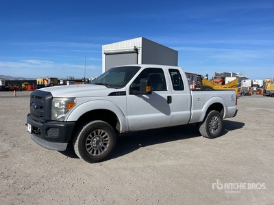 2013 Ford F-250 XL 4x4 Extended Cab Pickup