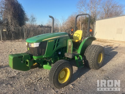 2019 John Deere 5065E 4WD Tractor Agrícola