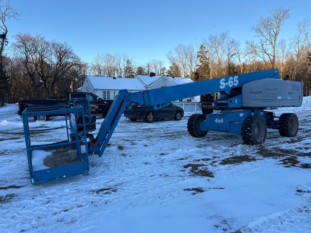 2013 Genie S-65 4WD Diesel Telescopic Boom Lift