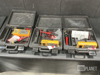 (3) Fluke 27 Multimeters
