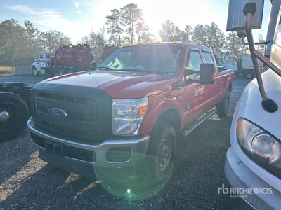 2014 Ford F-250 XL 4x4 Crew Cab Pickup