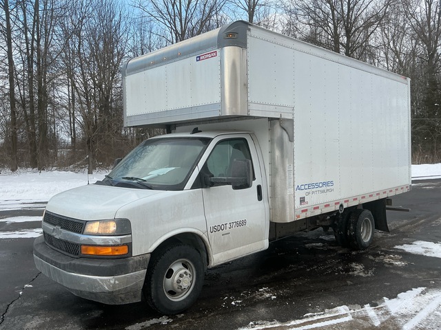 2021 Chevrolet G3500 4x2 Van Truck