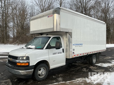 2021 Chevrolet G3500 4x2 Van Truck