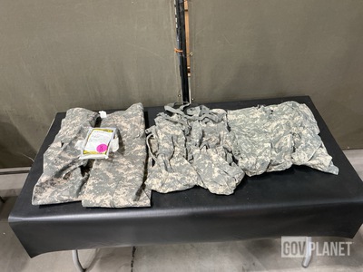 (52) Assorted Pairs of Trousers