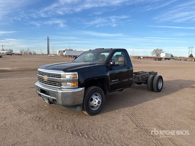 2015 Chevrolet Silverado 3500HD 4x4 Cab & Chassis