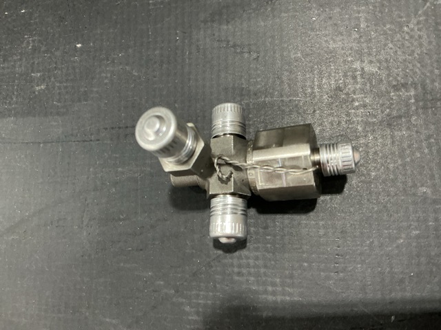 GE 4038T31G01 Drain Valve