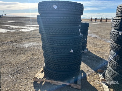 Quantity of (8) Reifen (Unused)