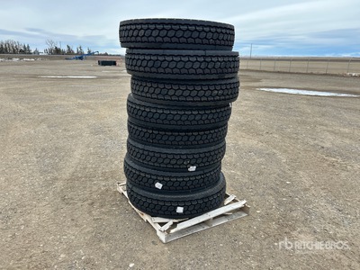 Quantity of (8) Aosowing 11R24.5 Neumáticos (Unused)