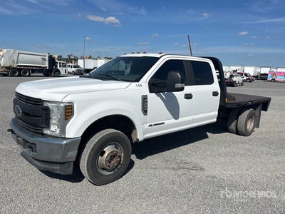 2019 Ford F-350 XL 4x4 Crew Cab Camión Caja Abierta