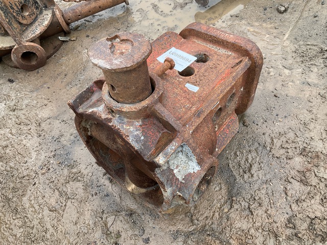 24 in - 42 in Casing Twister - Fits Foundation Drill