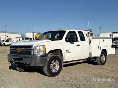 2013 Chevrolet Silverado 2500HD 4x2 Extended Cab Utility Truck