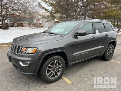 2019 Jeep Grand Cherokee Laredo 4x4 SUV