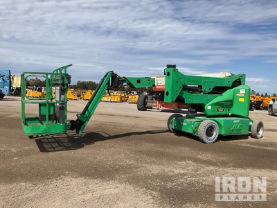2014 JLG E400AJPN 2WD Electric رافعة بذراع