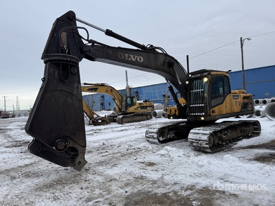 2014 Volvo EC220 DL Tracked Excavator
