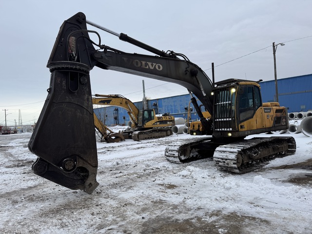 2014 Volvo EC220 DL Tracked Excavator