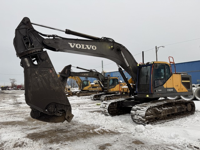 2017 Volvo EC300EL Tracked Excavator