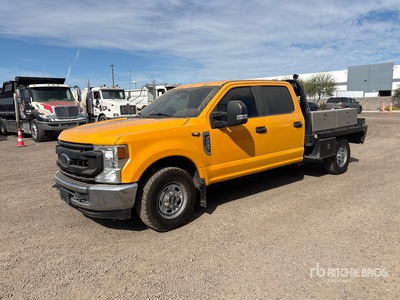 2020 Ford F-250 XL 4x2 Crew Cab Flatbed Truck