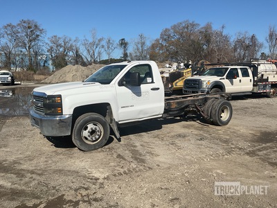 2015 Chevrolet 3500HS 4x2 الكابينة والهيكل