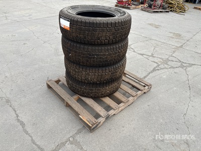 Quantity of (4) Cooper Discover Snow Claw 265/70R18 Neumáticos