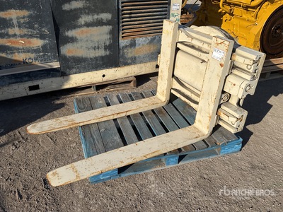 48 in Rotating Lift Truck Forks