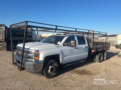 2015 Chevrolet 3500 4x2 Crew Cab Autocarro cassone fisso