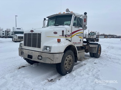 2004 Peterbilt 330 4x2 Ciągnik siodłowy z kabiną dzienną S/A (Inoperable)
