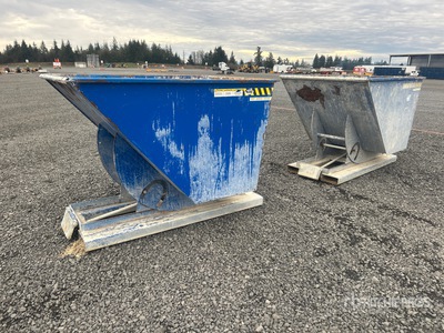 Quantity of (2) Vestil D-100-MD 4 ft 6 in Zelfstortende trechter