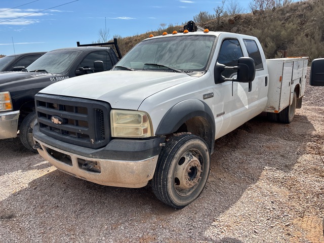 2007 Ford F-450 XL 4x2 Crew Cab Service Truck