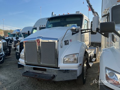 2018 Kenworth T880 6x4 T/A Day Cab Truck Tractor (Inoperable)