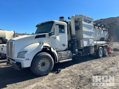 2017 Vactor XXS4118TC on 2018 Kenworth T880 6x4 Vacuum Tanker Truck (Inoperable)