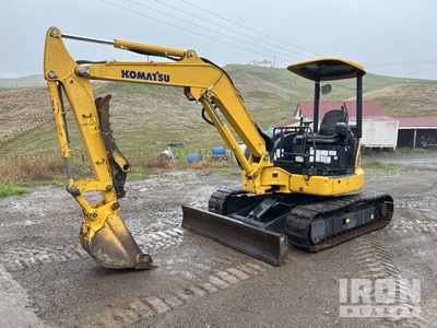 2015 Komatsu PC40MR-3 Minibagger