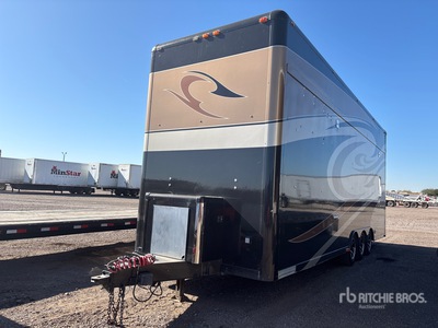 2008 Silver Crown 28 ft Tri/A Enclosed Trailer
