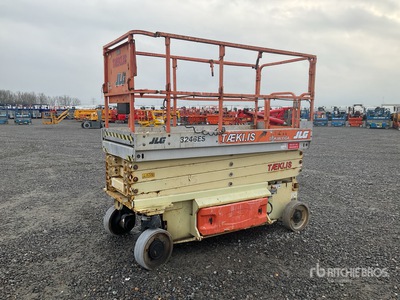 2007 JLG 3246ES Electric Scissor Lift (Inoperable)