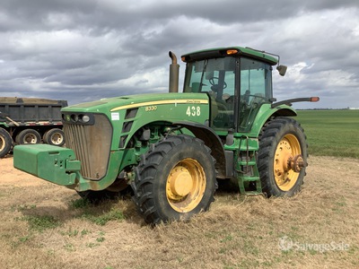 John Deere 8330 Tracteur agricole 4WD (Inoperable)