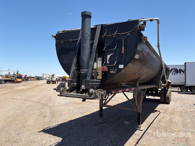 2005 Ranco 37 ft T/A Frameless End Dump Trailer