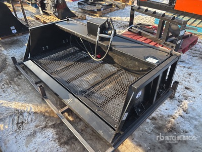 2026 GIYI GY-VB79 79 in Vibration bucket Accessorio per mini pala - Fits Skid Steer (Unused)