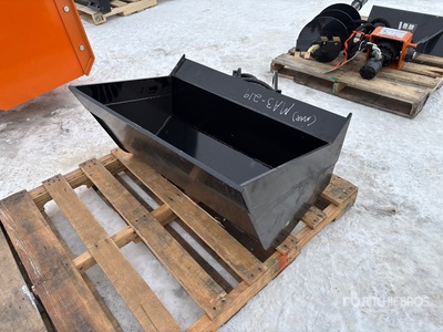 2026 GIYI GY-D5T 36 in Tilting Baggerlöffel - Fits Cat 3 to 5 ton (Unused)