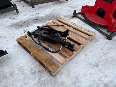 2026 GIYI GY-XJ3T 36 in Hydraulic Excavator Thumb - Fits Cat 3 ton (Unused)