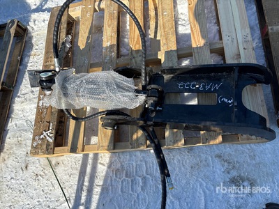 2026 GIYI GY-XJ3T Excavator Thumb - Fits Cat 3 ton (Unused)