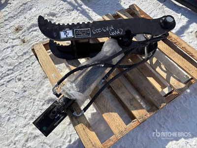 2026 GIYI GY-XJ5T 36 in Hydraulic Excavator Thumb - Fits Cat 3 to 5 ton (Unused)