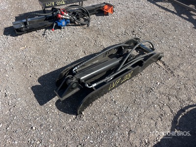 2026 GIYI GY-XJ7T 46 in Hydraulic Excavator Thumb (Unused)