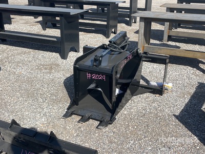 2026 GIYI GY-SGB45 Stump Skid Steer Grapple Bucket (Unused)