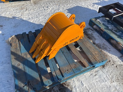 2026 GIYI GY-BK 12 in Excavator Bucket - Fits Cat 305 (Unused)