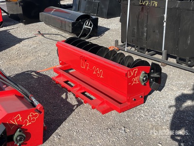 2026 GIYI GY-TBF68 54 in Skid Steer Trench Backfiller Varios implementos minicargadora (Unused)