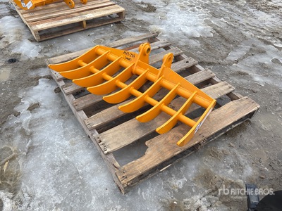2026 GIYI 38 in Excavator Rake - Fits Cat 303 (Unused)