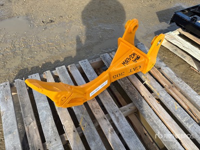 2026 GIYI 27 in Excavator Ripper - Fits Cat 303 (Unused)